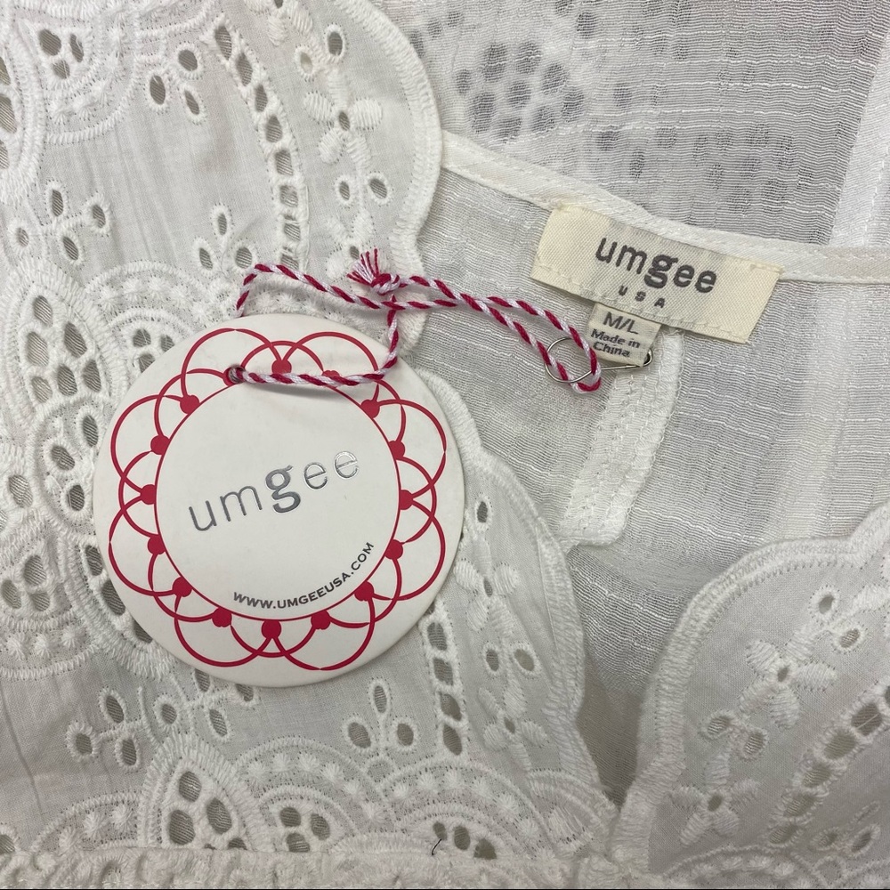 NWT Umgee White Poncho Blouse - Picture 8 of 9